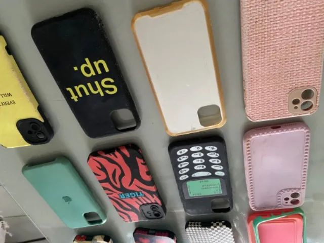 Capas de celular iPhone 11 - Foto 4