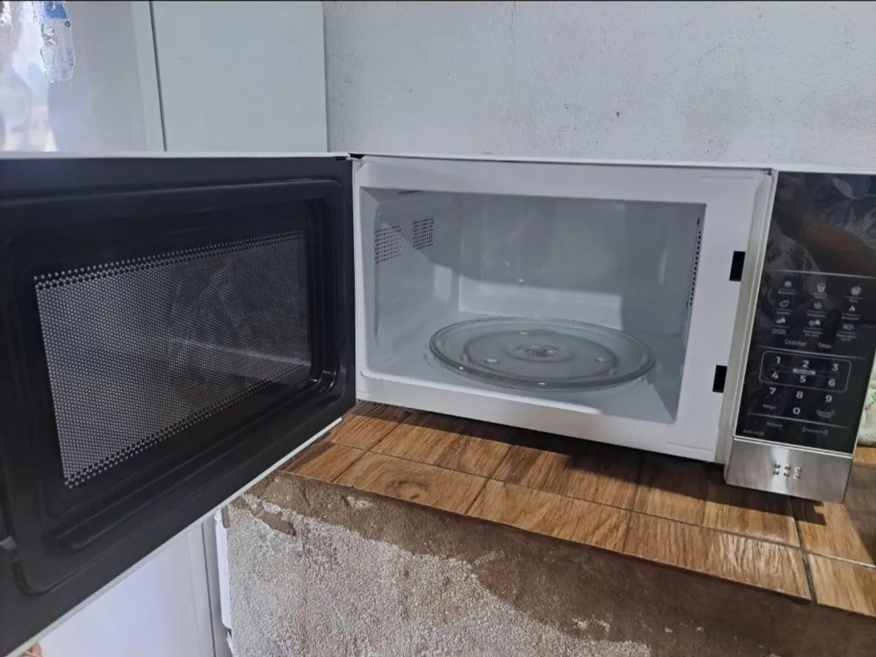 Micro-ondas Britânia 28litros - Foto 2