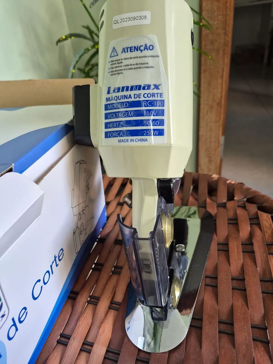 Máquina de corte de tecido - Foto 2