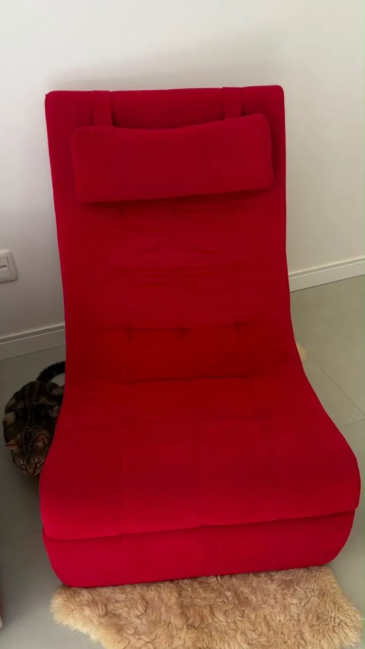 Poltrona vermelha linda  - Foto 4