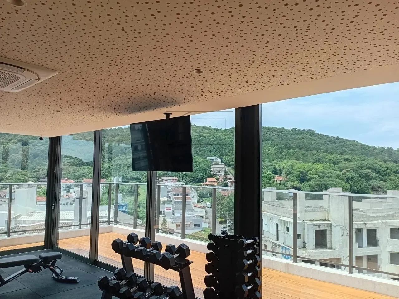 Apartamento com 3 dormitórios e 3 suítes e 4 banheiros - Foto 3