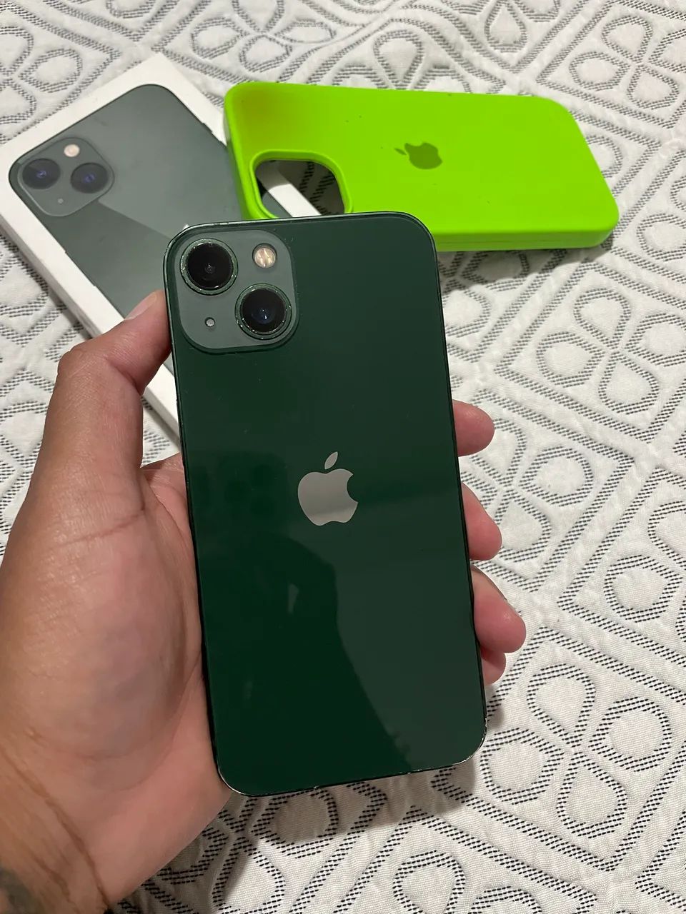 iPhone 13 verde - 128gb / leia  - Foto 5
