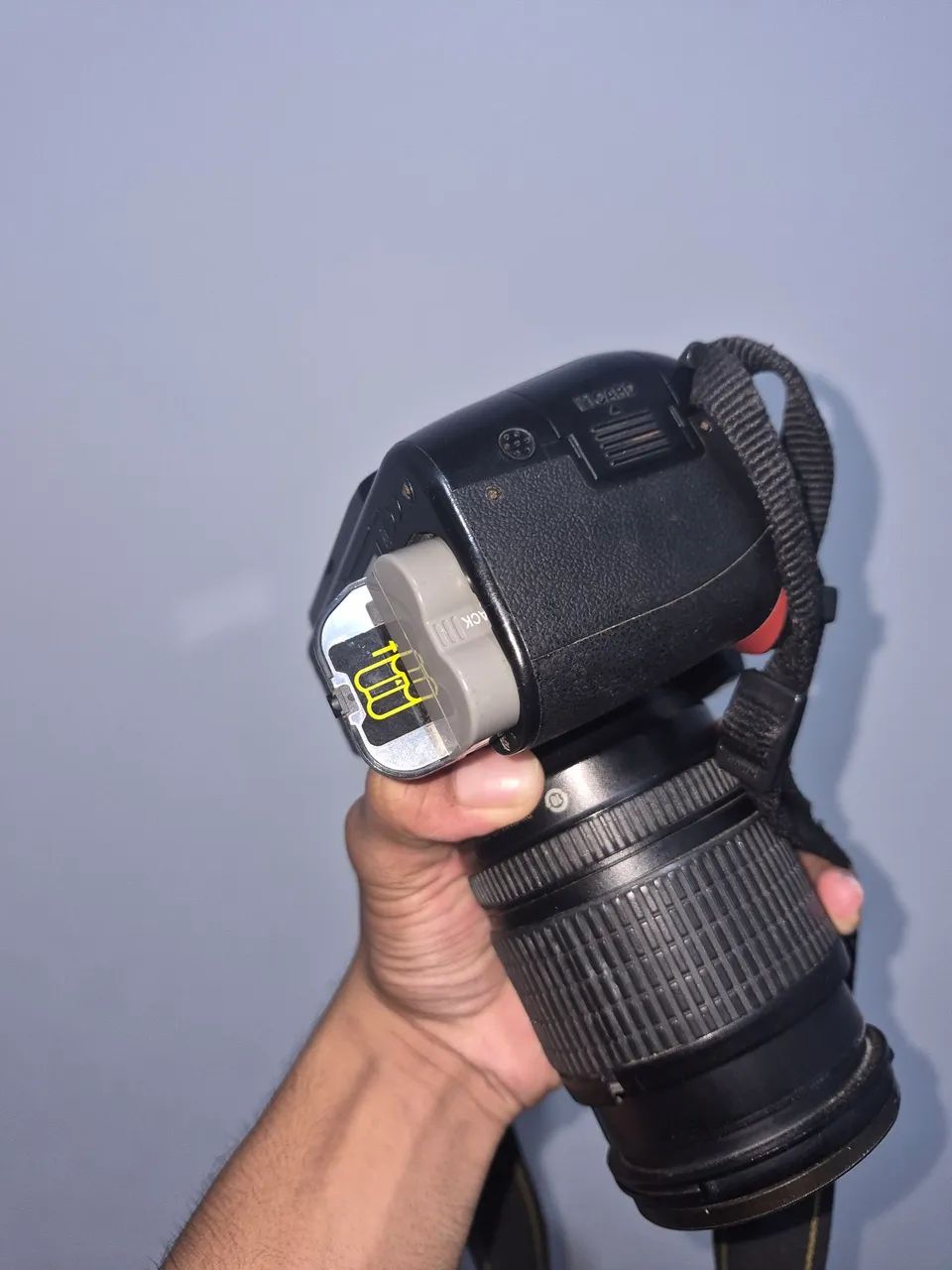 VENDO NIKON D90 USADA - Foto 5