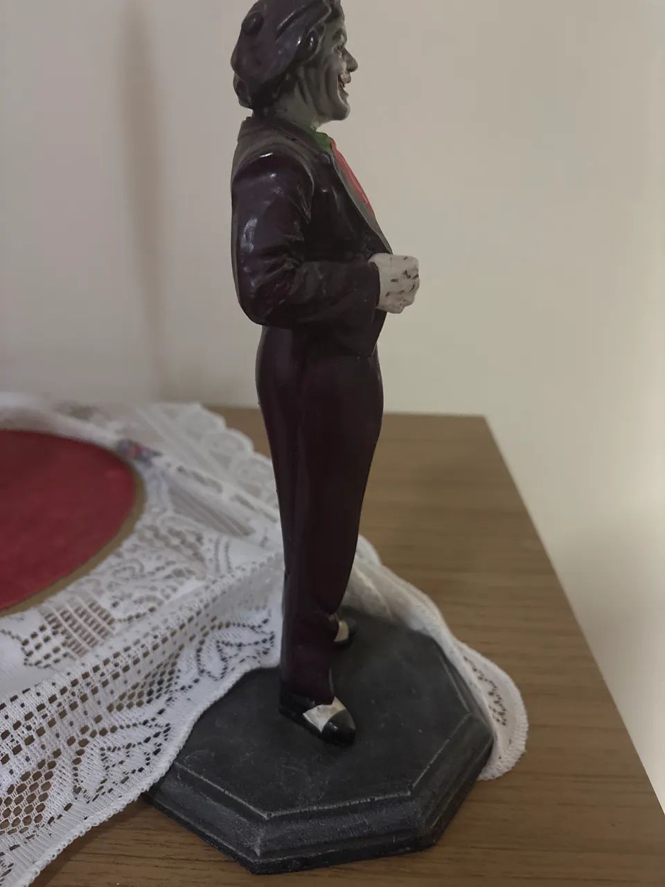 Estátua colecionável do coringa do Jack Nicholson - Foto 4