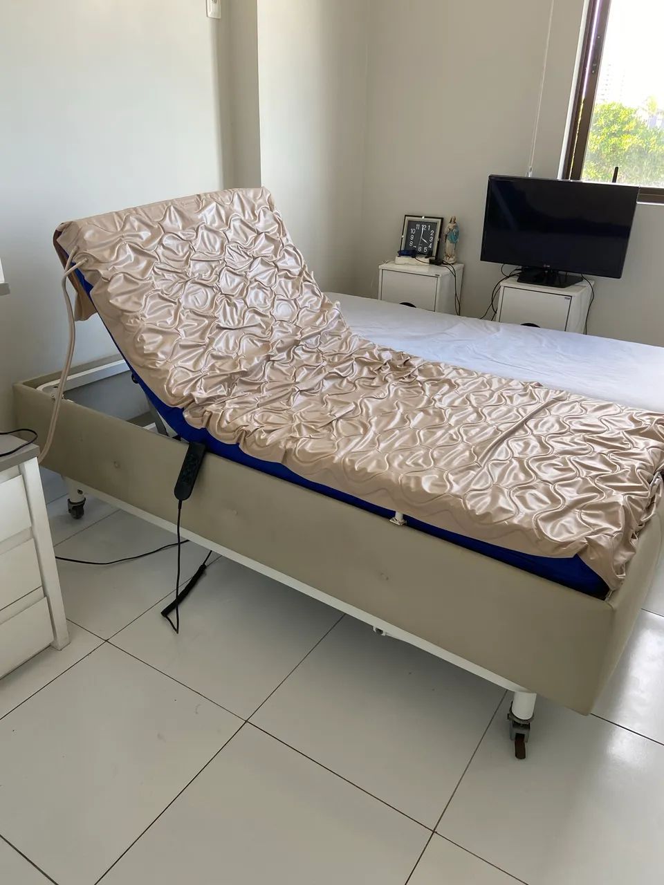 CAMA HOSPITALAR ARTICULADA MOTORIZADA ELÉTRICA PILATI 