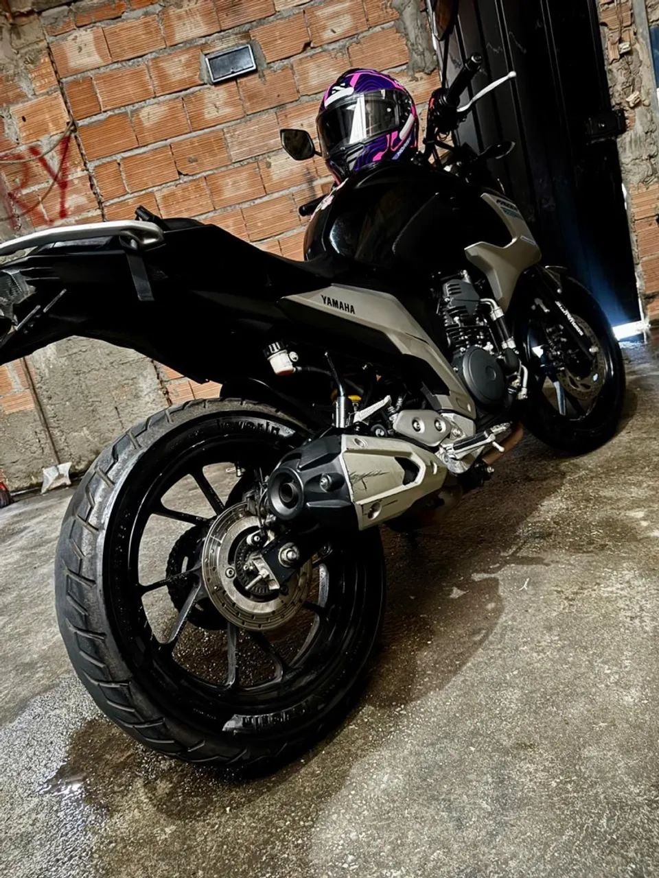 Fazer 250 a venda