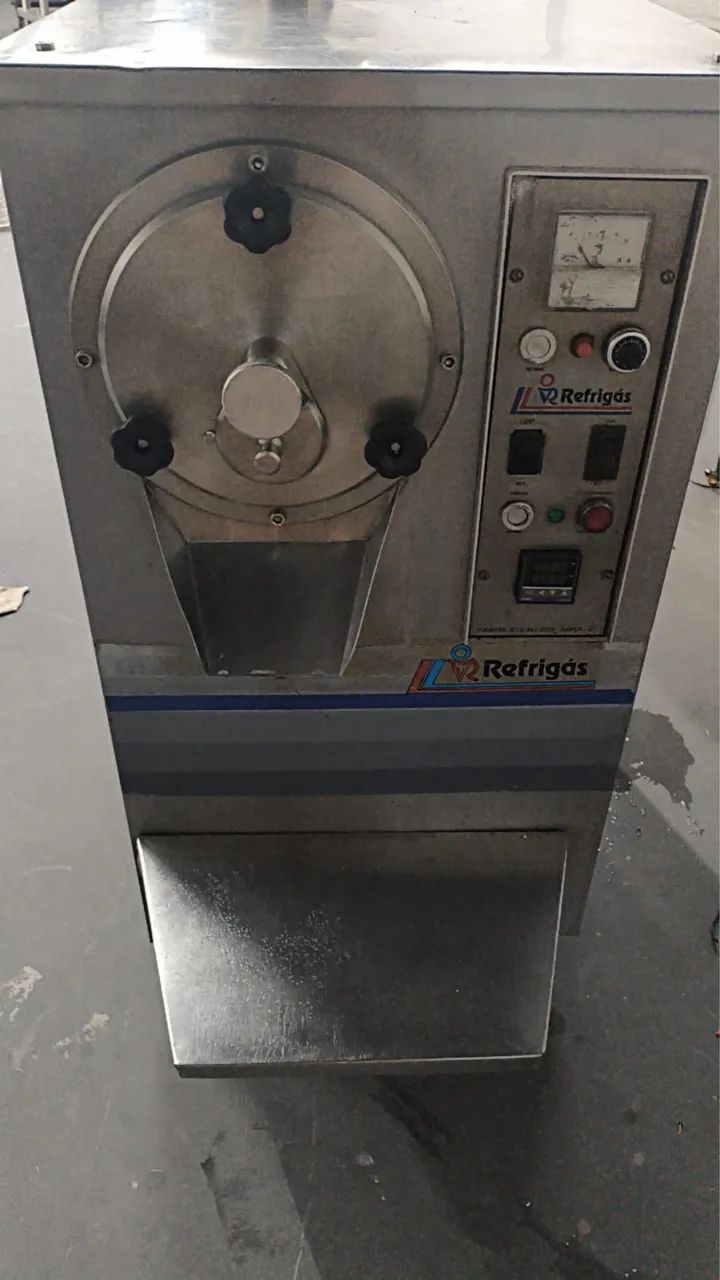 Máquina de sorvete 80/100