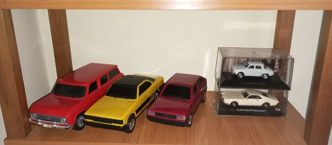 Miniaturas Carrinhos Coleção - Foto 3