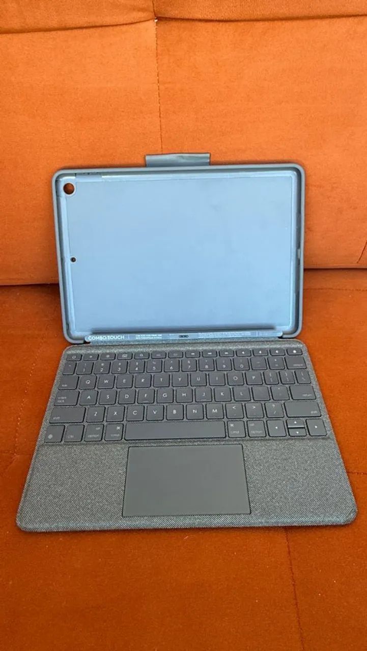 LOGITECH Combo Touch Capa teclado para IPAD (7, 8, 9 geração) - Foto 4