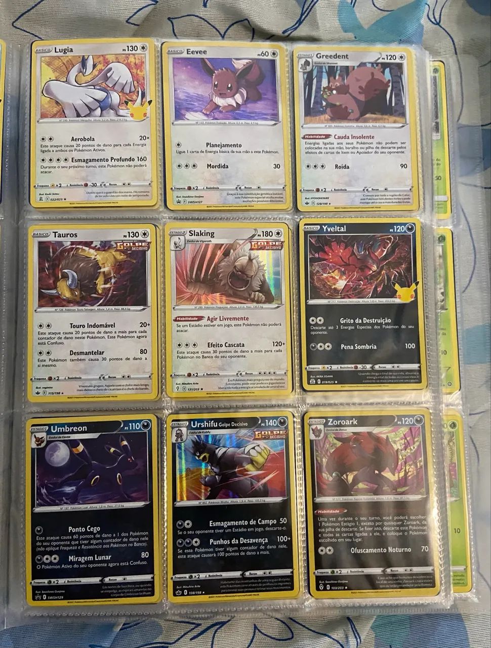Coleção de 425 Cartas Pokémon 
