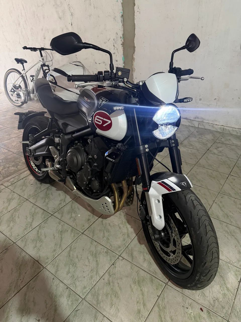 Trident 660 - Foto 3