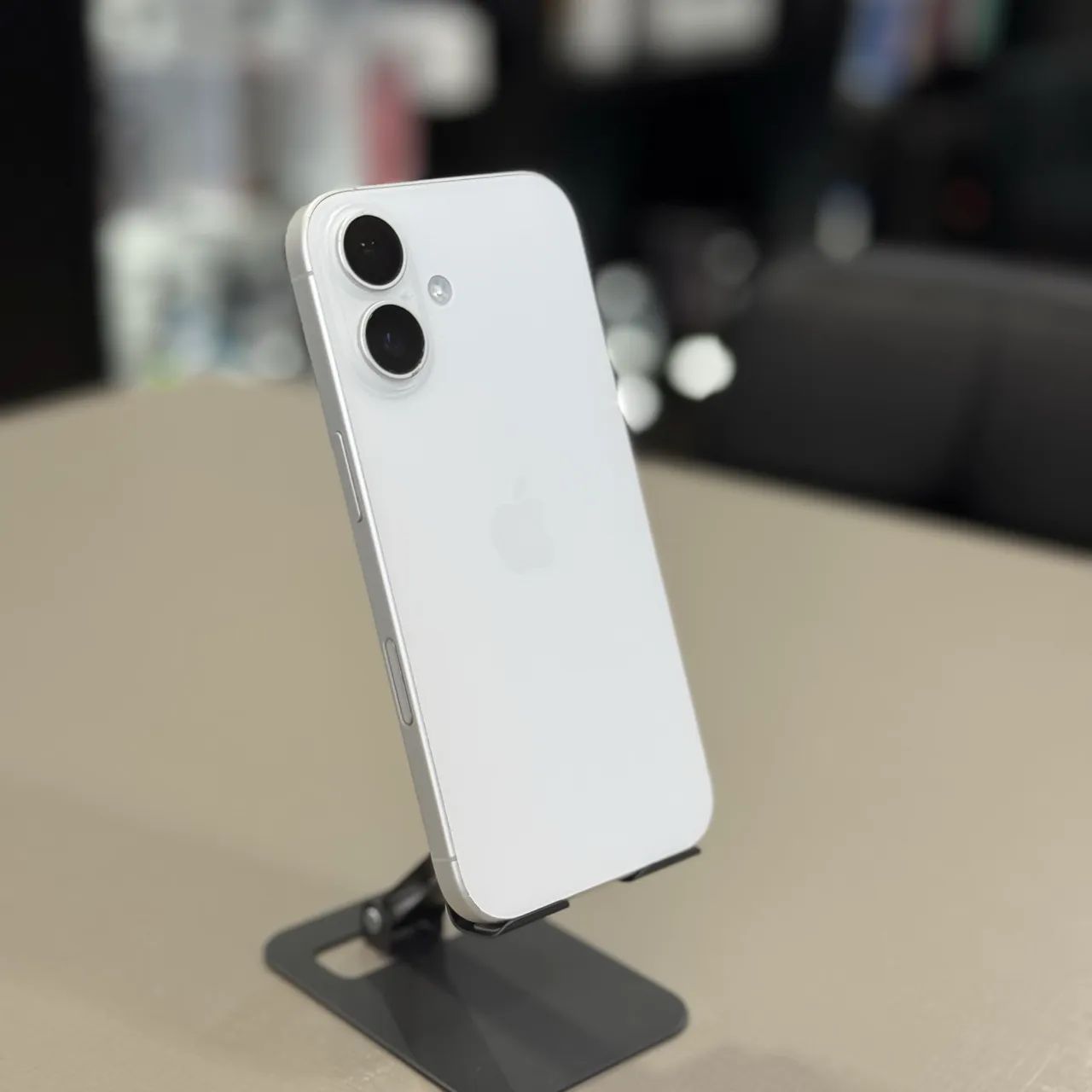 iPhone 16 128GB Branco - Foto 4