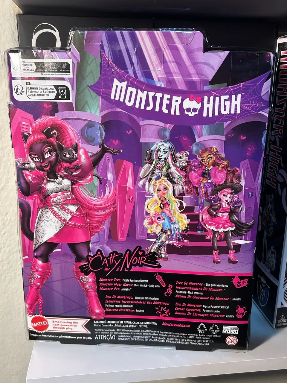 Boneca Monster High Catty Noir g3 lacrada na caixa  - Foto 5