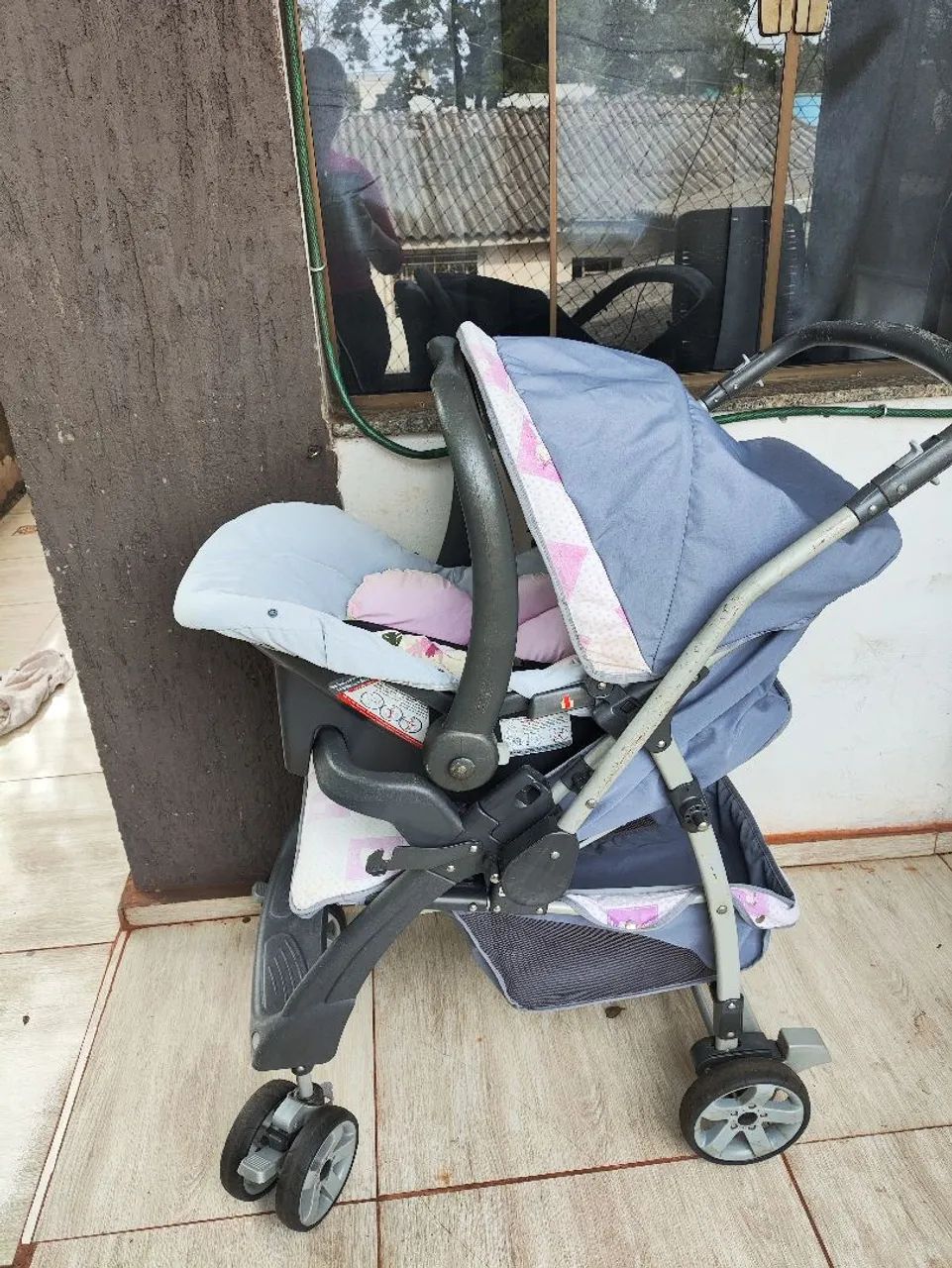 Carrinho com bebê conforto Burigotto  - Foto 2