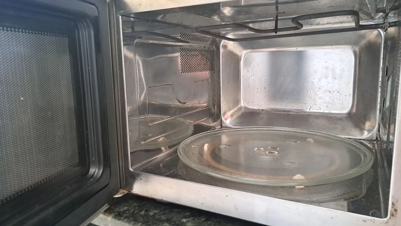  micro-ondas Electrolux com capacidade de 31 litros - Foto 3