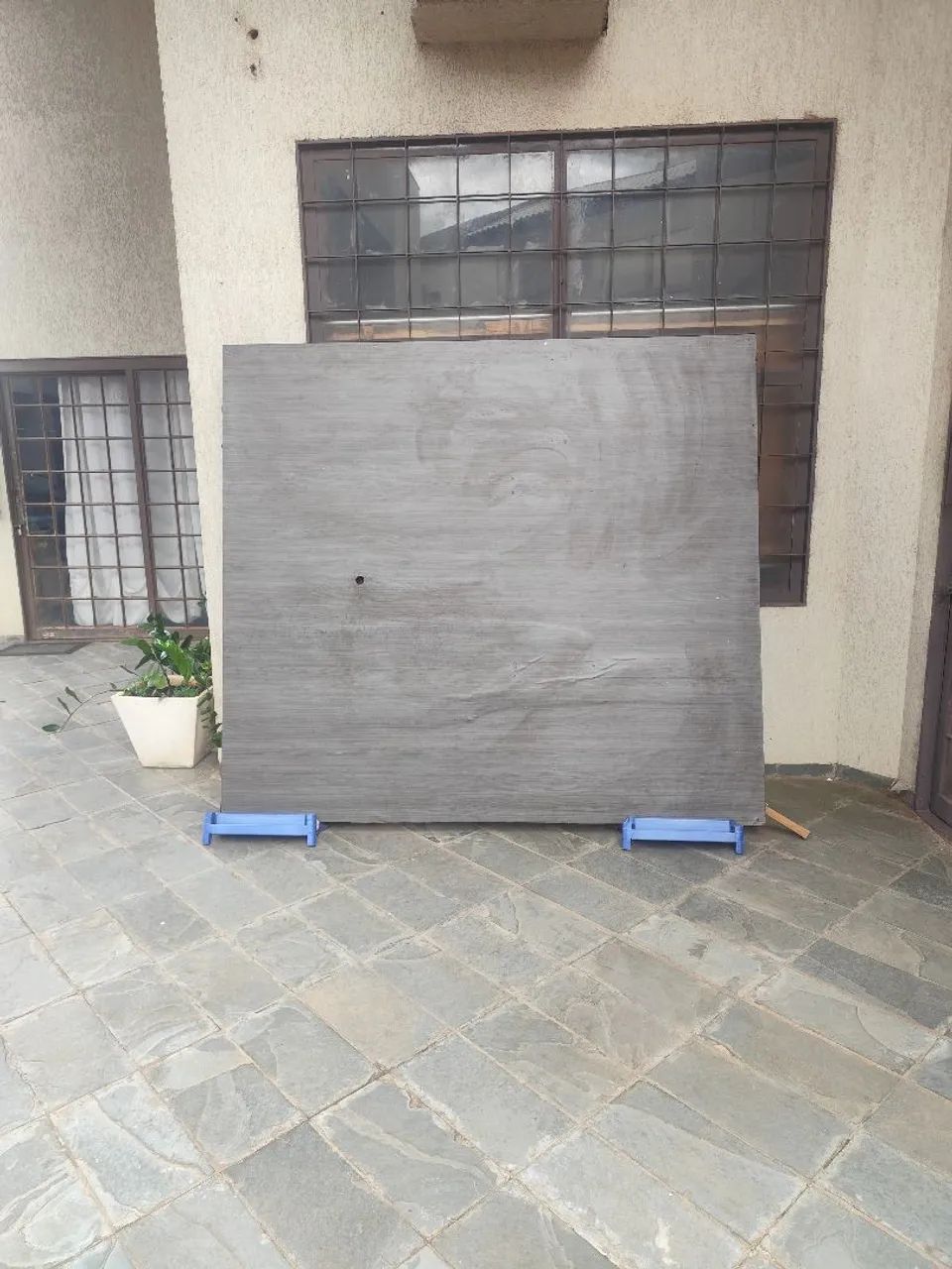 Painel de MdF bem resistente e grosso 