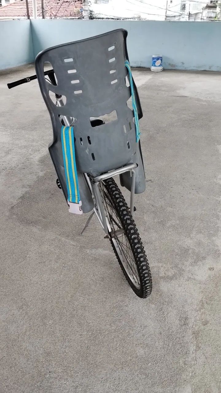 Bicicleta aro 26 com cadeirinha. - Foto 3