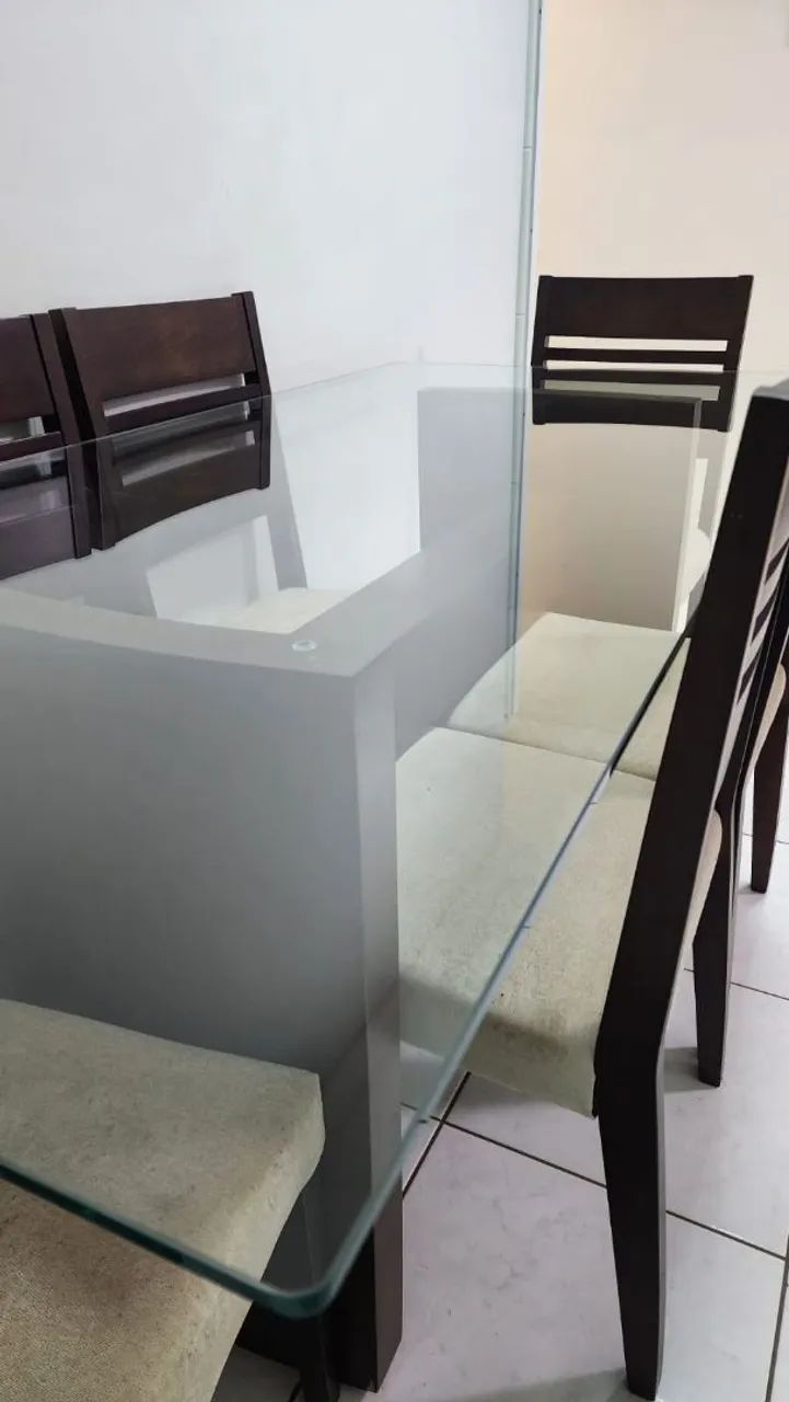 Vende-se mesa com 6 cadeiras. Oportunidades! - Foto 4