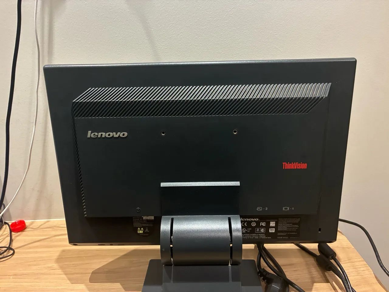 Monitor Lenovo  - Foto 4