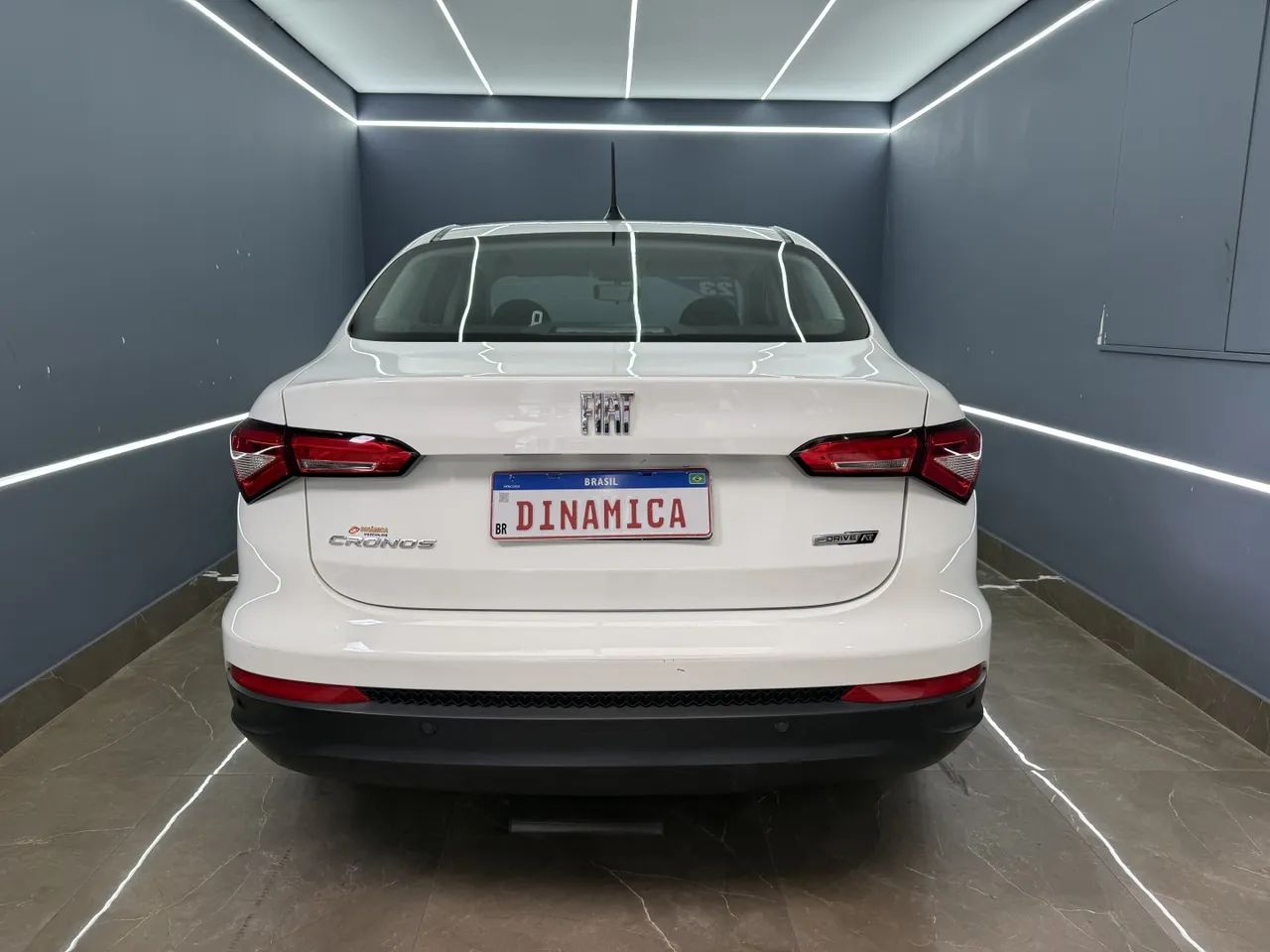 Fiat Cronos Precision 1.3 16V Flex Aut. 2023 - Foto 5