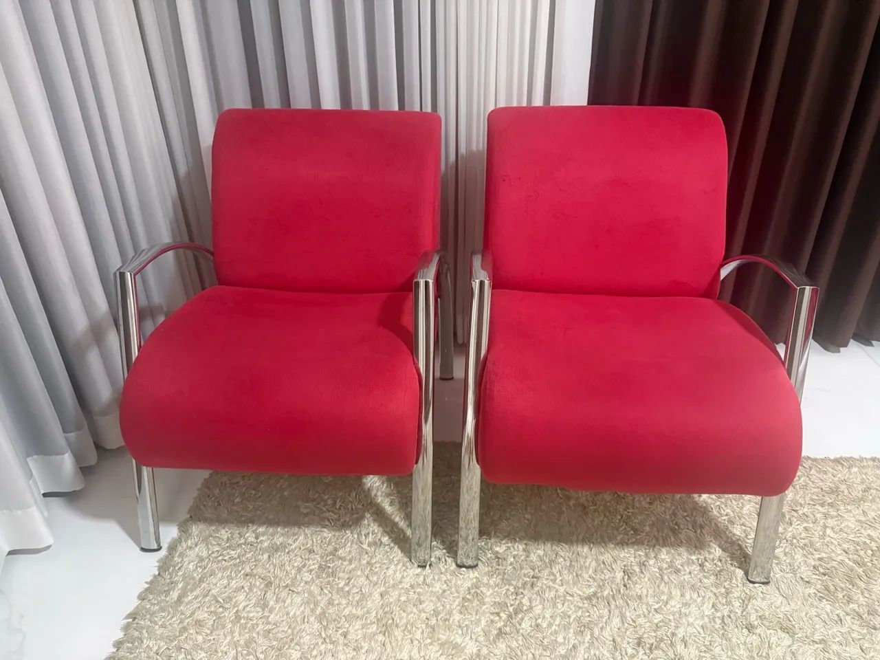 2 Poltronas impecáveis o kit