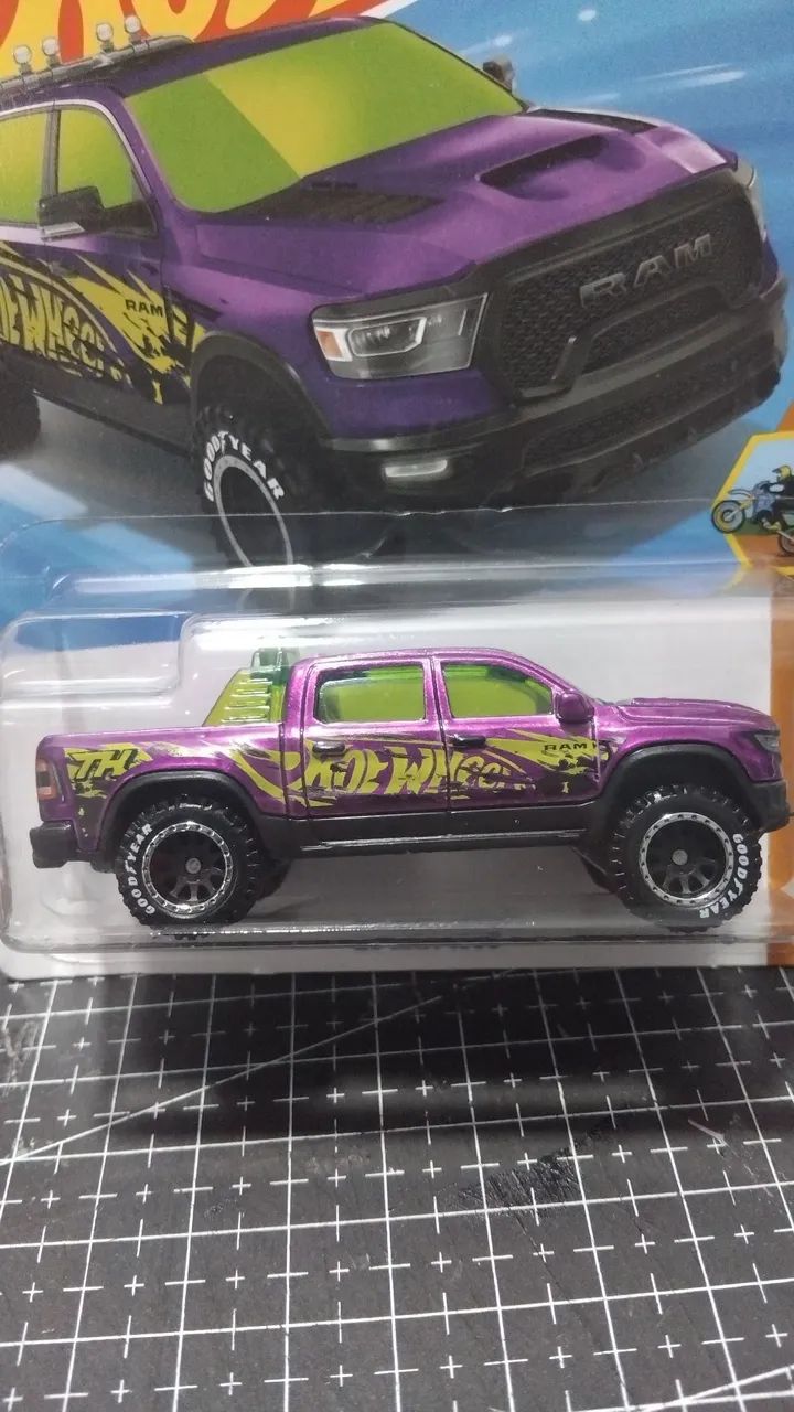 Hot weels Ram 23 1500 "SUPER"