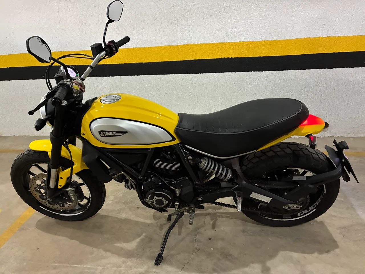 DUCATI SCRAMBLER ICON 800 - Foto 4