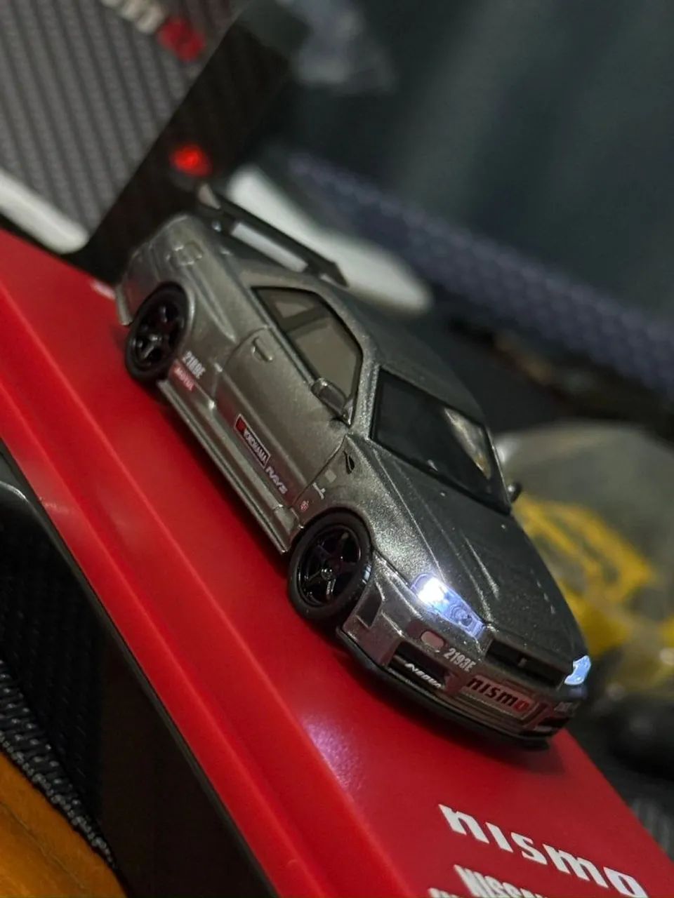 Base Miniaturas Kyosho MOTN Sistema LED para modelos 1/64