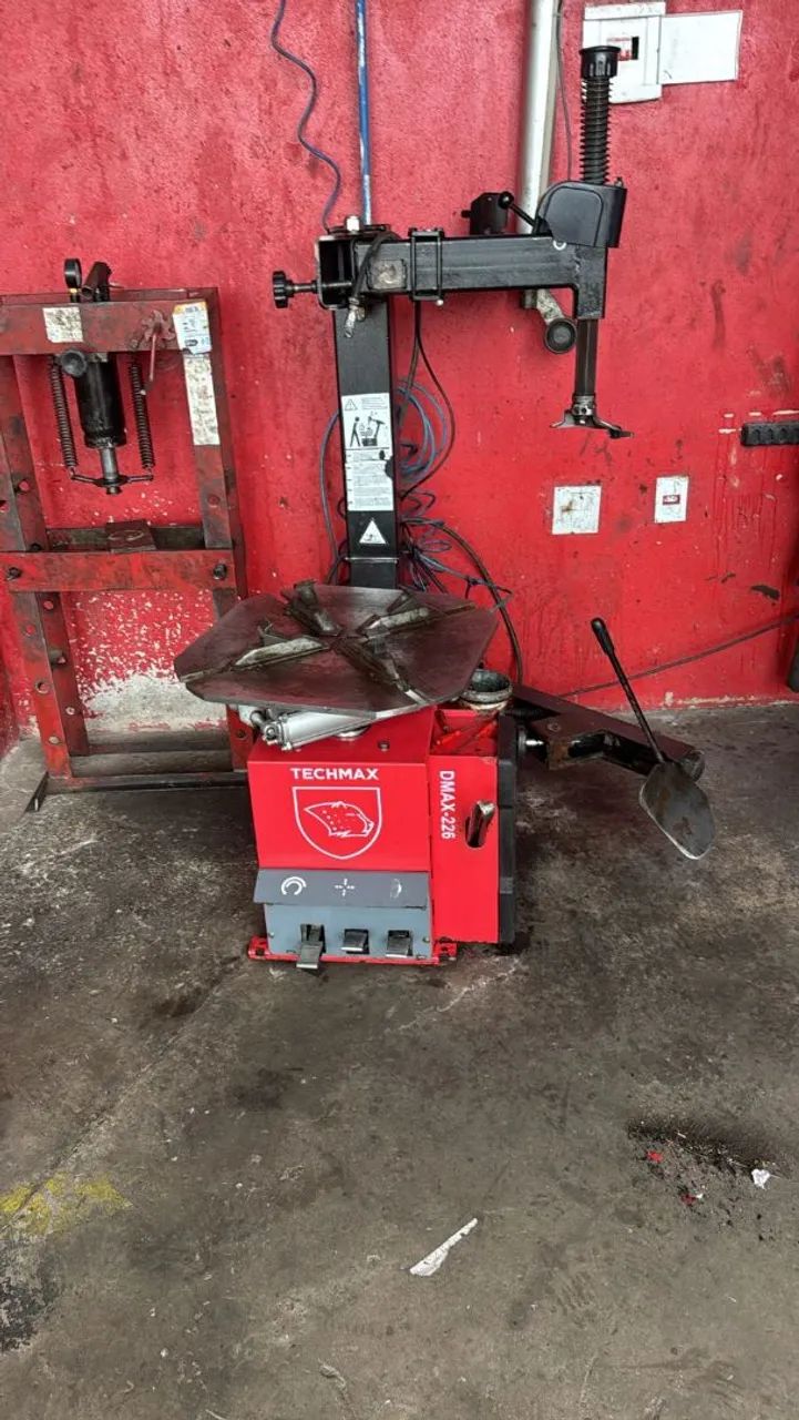 Desmontadora de pneus com braço auxiliar - techmax DMXA-226