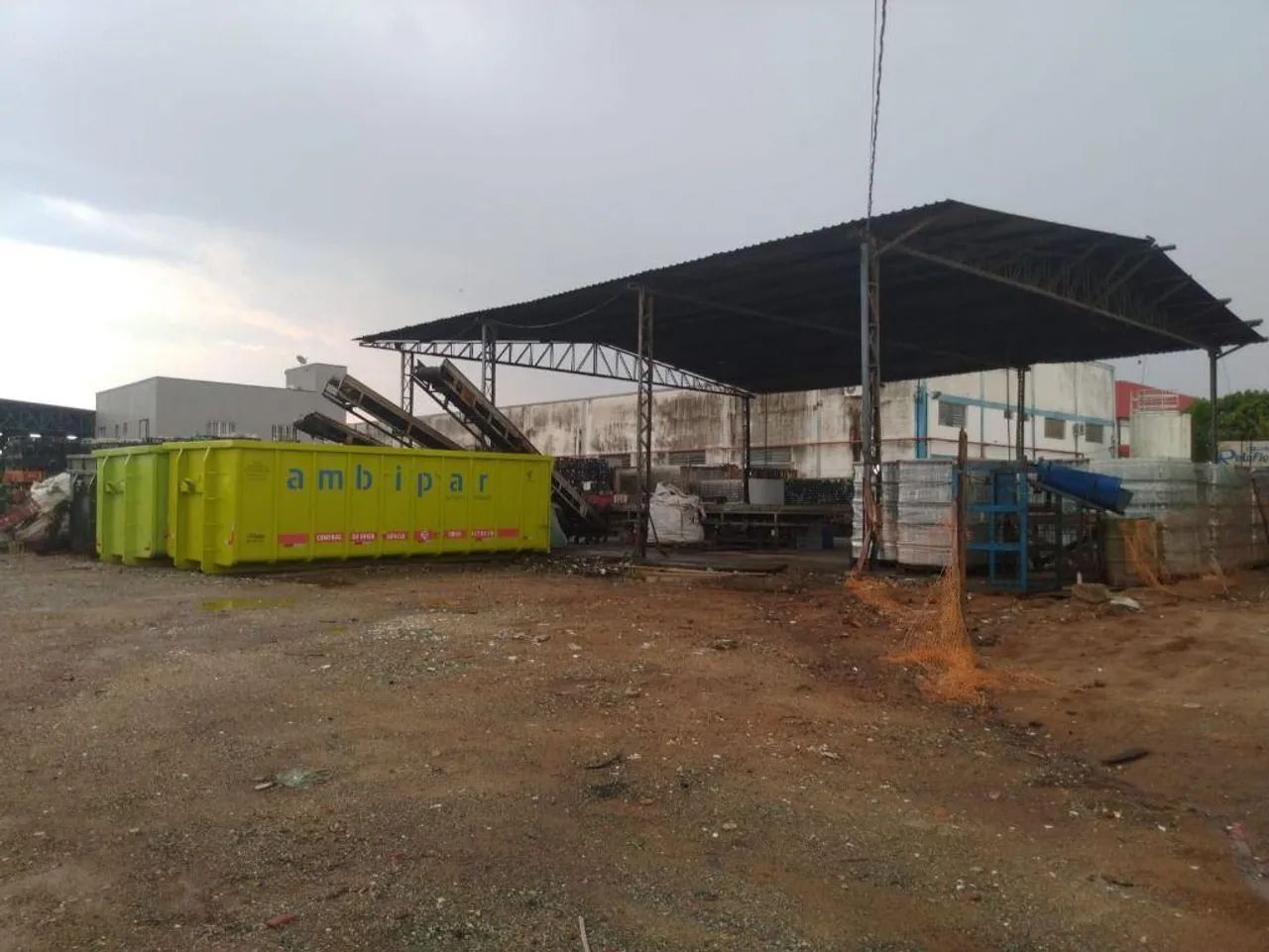 Galpão à venda em Hortolândia, Chácaras Luzitana, com 1950 m² - Foto 3