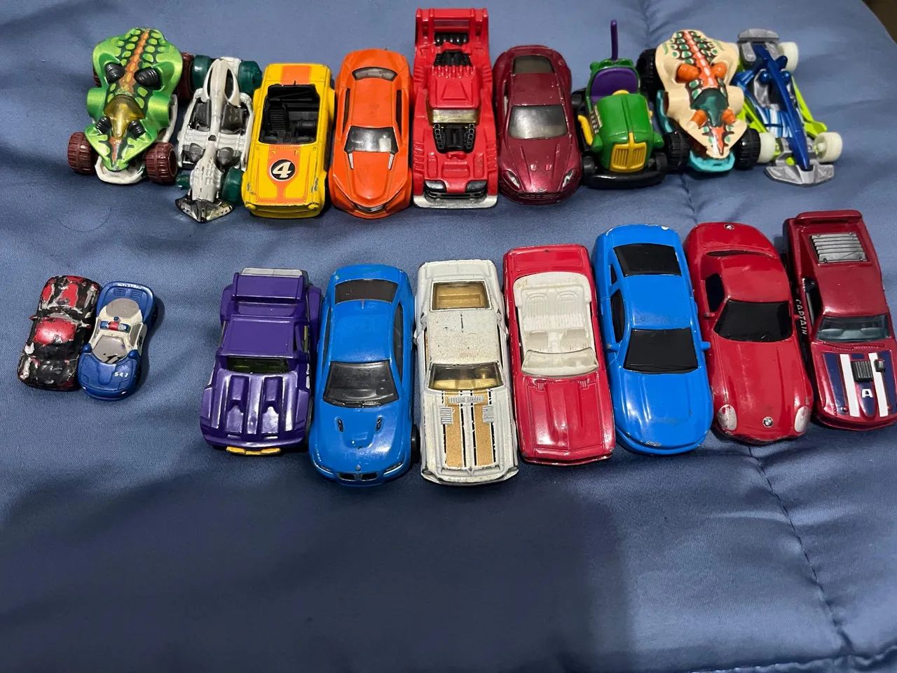 Carrinhos Hot Wheels e similares - Foto 3