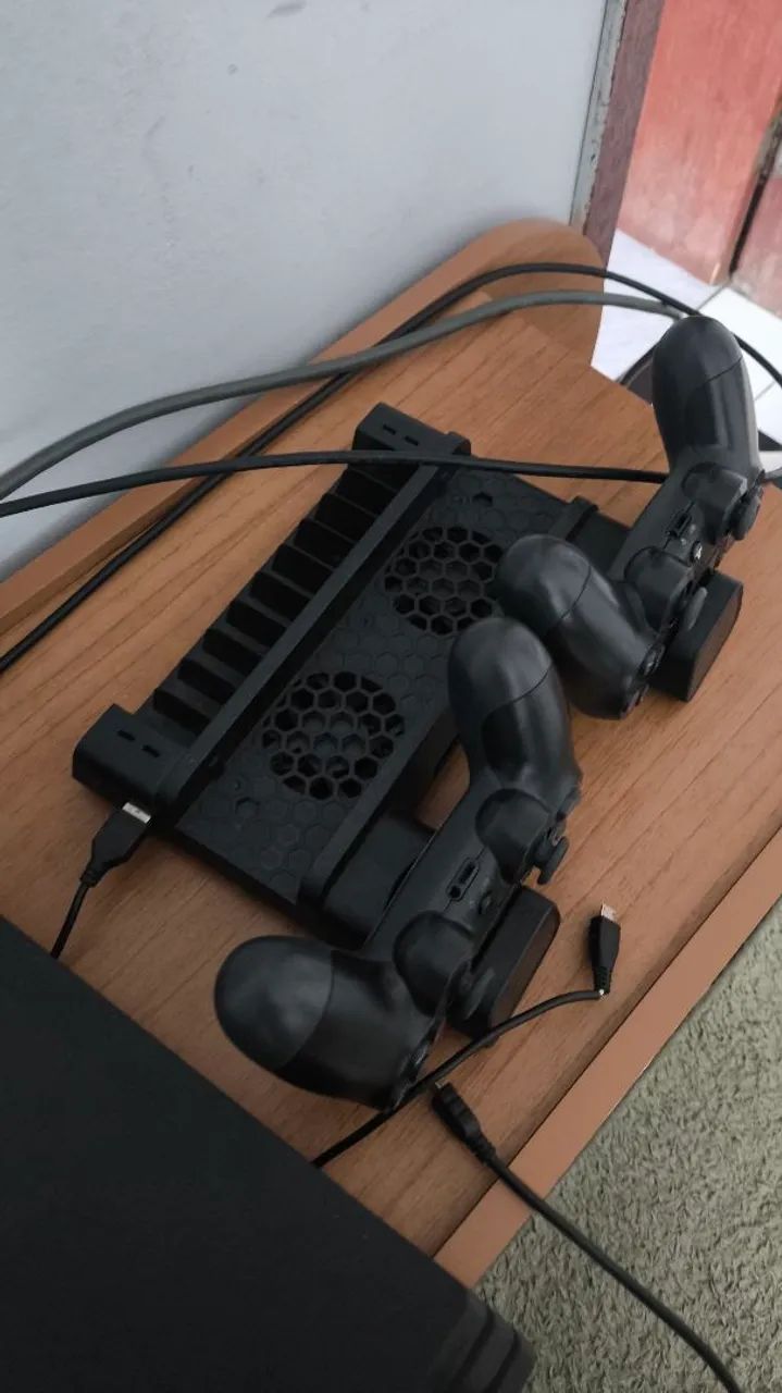 PS4 pro 1TB  - Foto 4