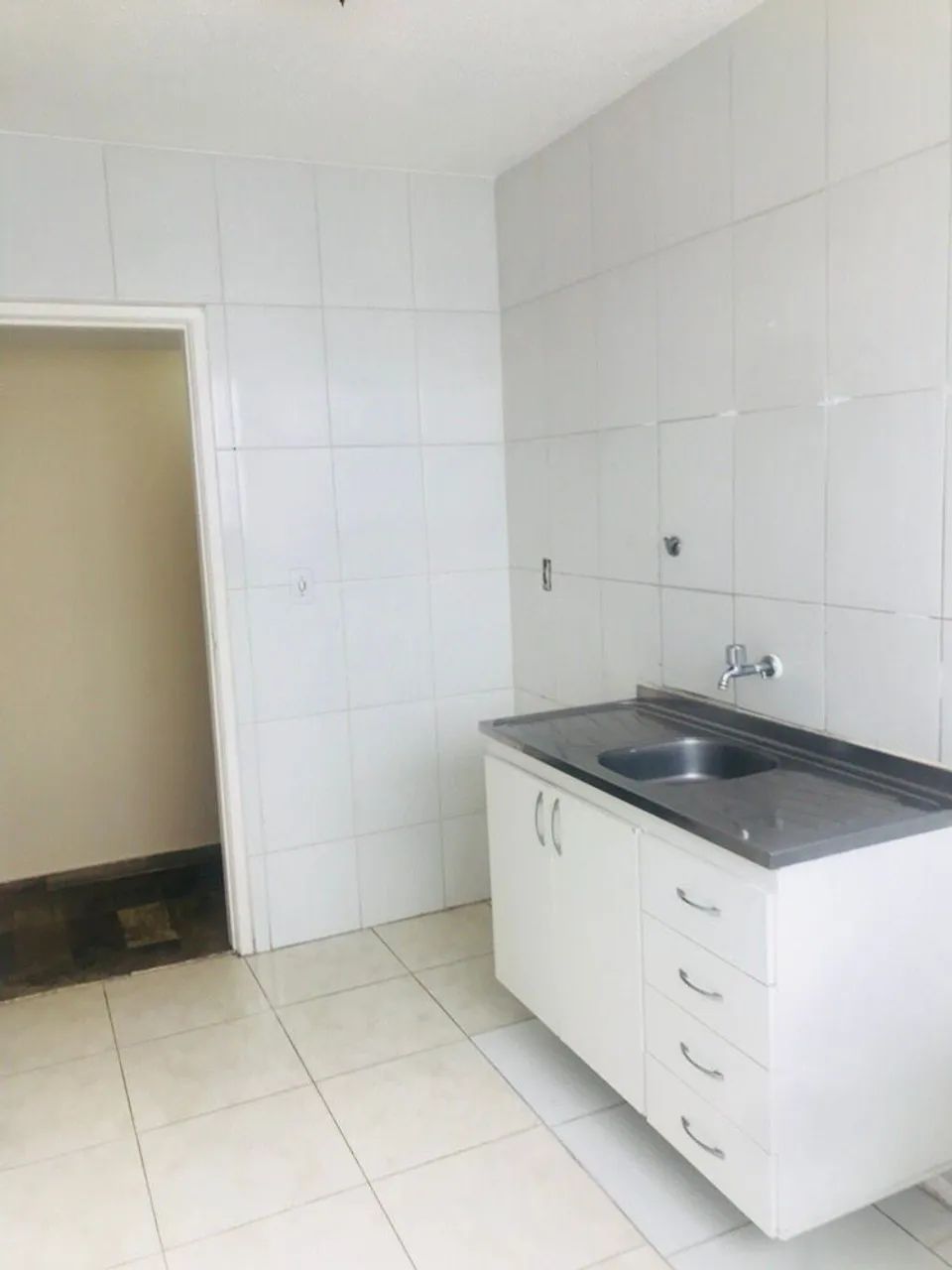 ALUGA-SE APARTAMENTO NA PRAIA DA COSTA - Foto 4