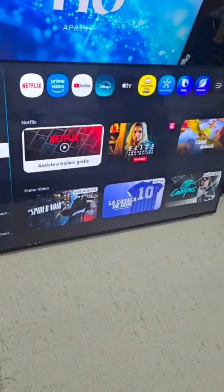 Samsung Crystal UHD U8000F 4K Smart TV, 55"  - Foto 2