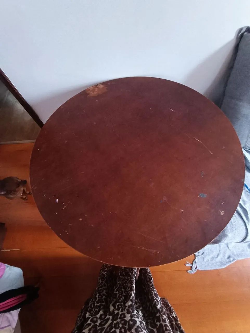 Mesa de madeira maciça 
