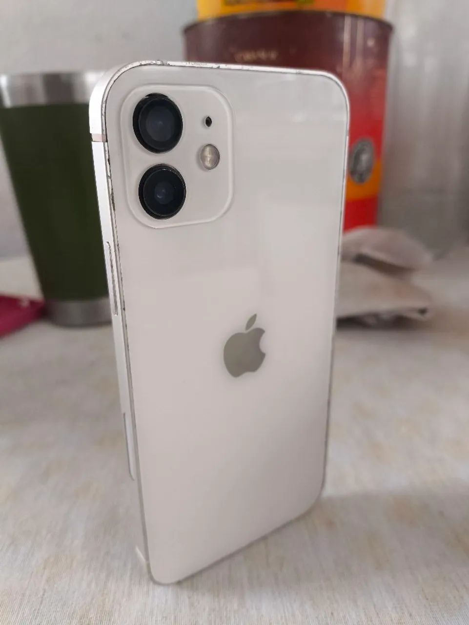 Troca iPhone 12 branco  - Foto 2