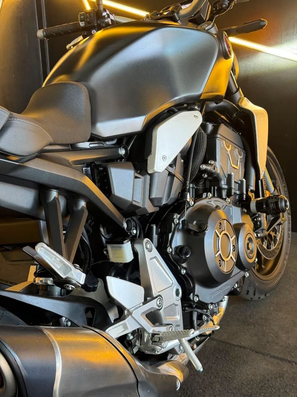 CB 1000 R 2024 - Foto 5