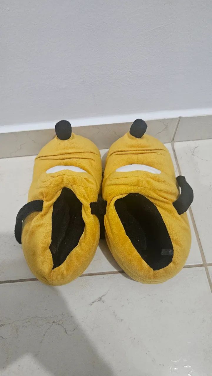 Pantufa Plutoo Número 33/ 34 - Foto 3