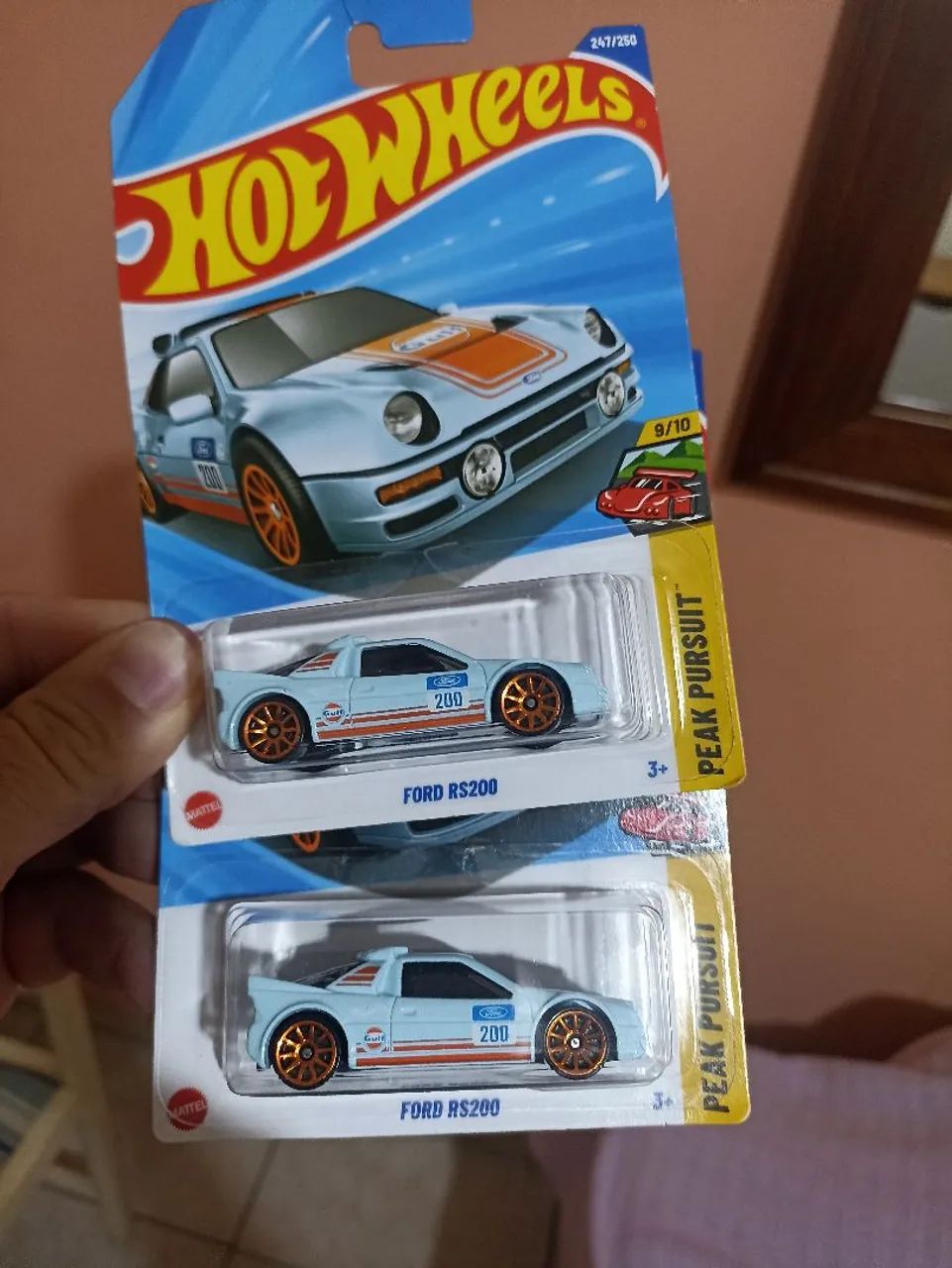 Hot Wheels Gulf Ford RS200 kit com 2