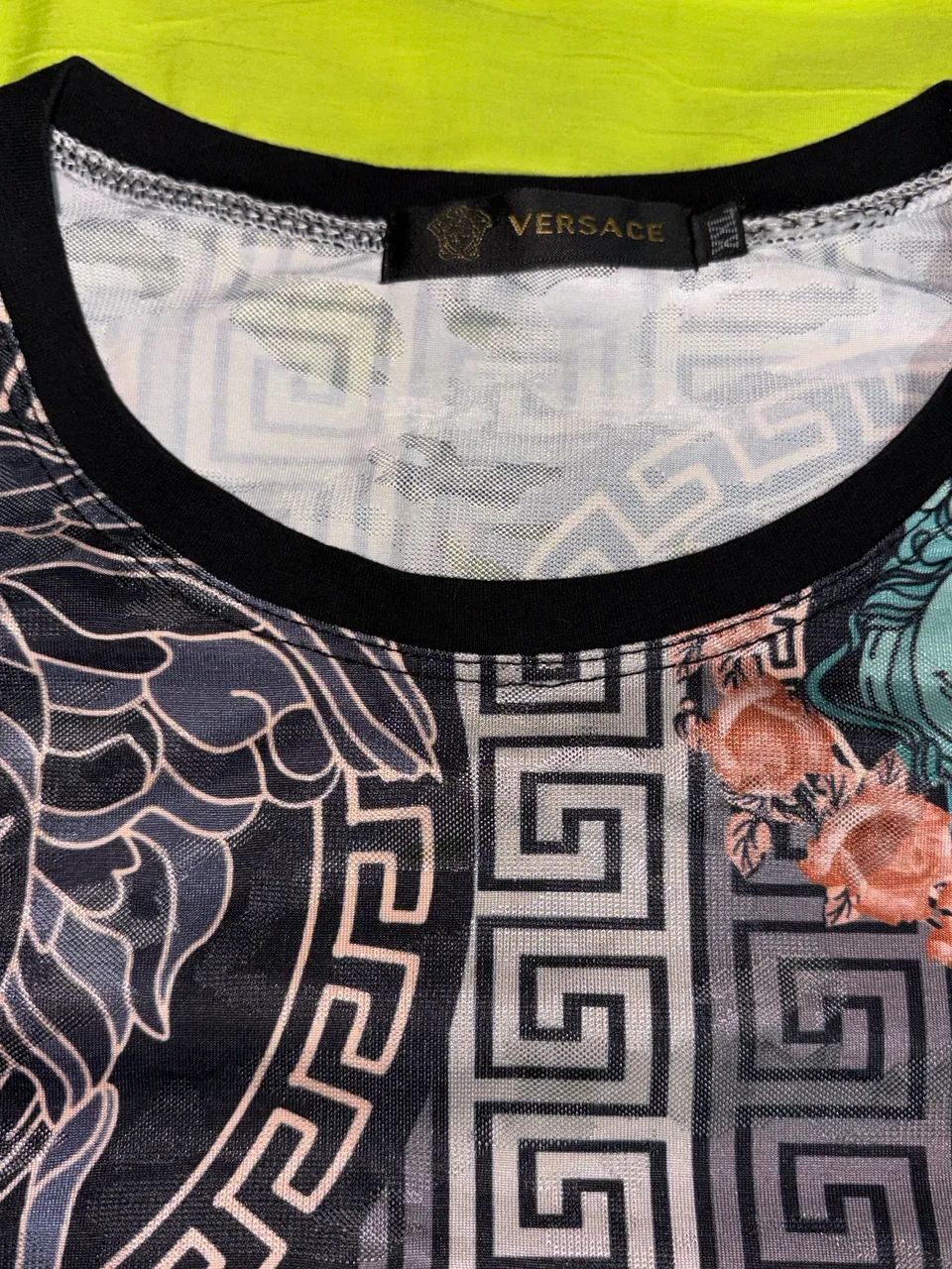 Camiseta Versace medusa - Foto 4