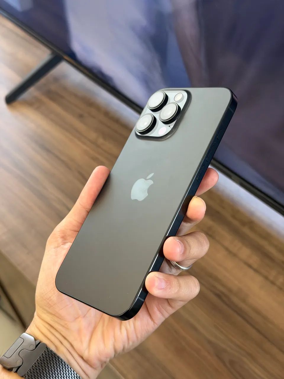iPhone 16 Pro Max 256gb Preto Seminovo Excelente - Foto 2