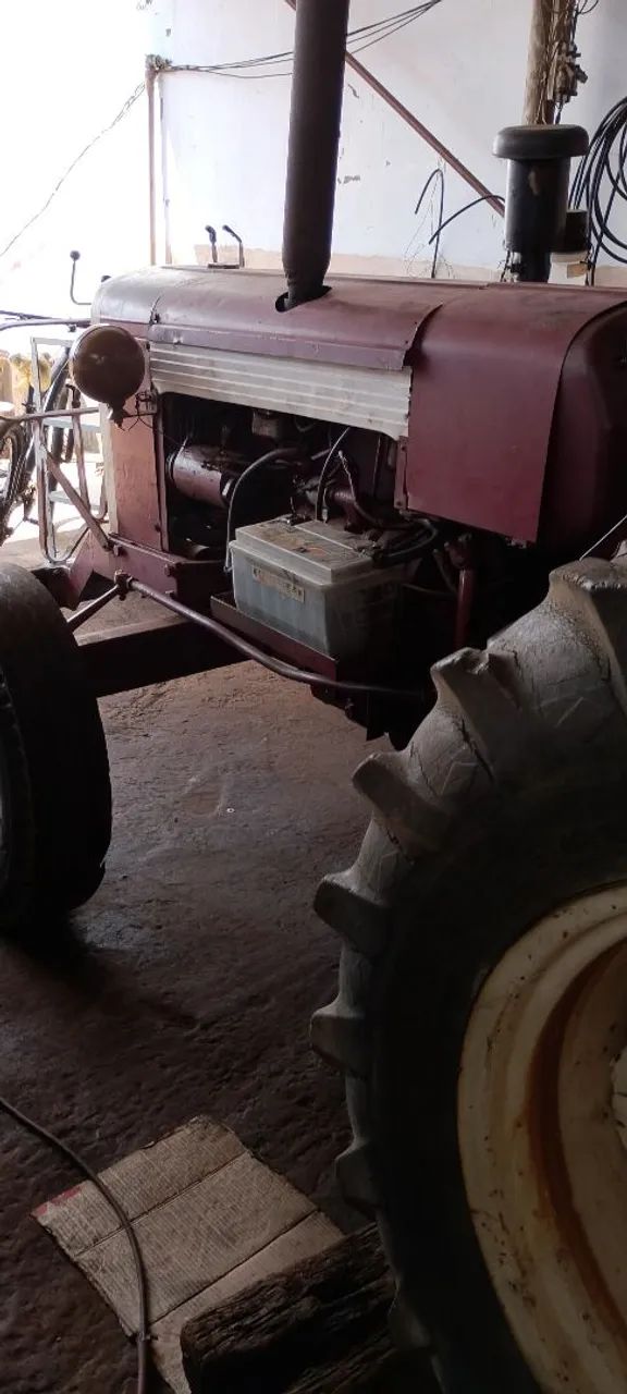 Trator Valmet 60id ano 67 com todos implementos  - Foto 3