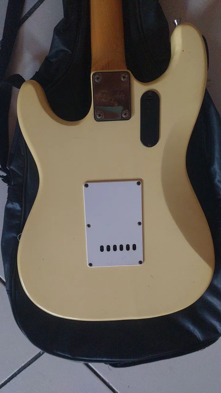 Guitarra mg32  - Foto 3