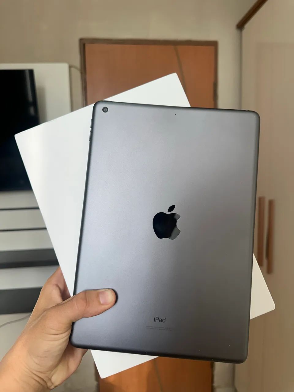 iPad 8ª Geração  + Caixa e Acessórios - Foto 3