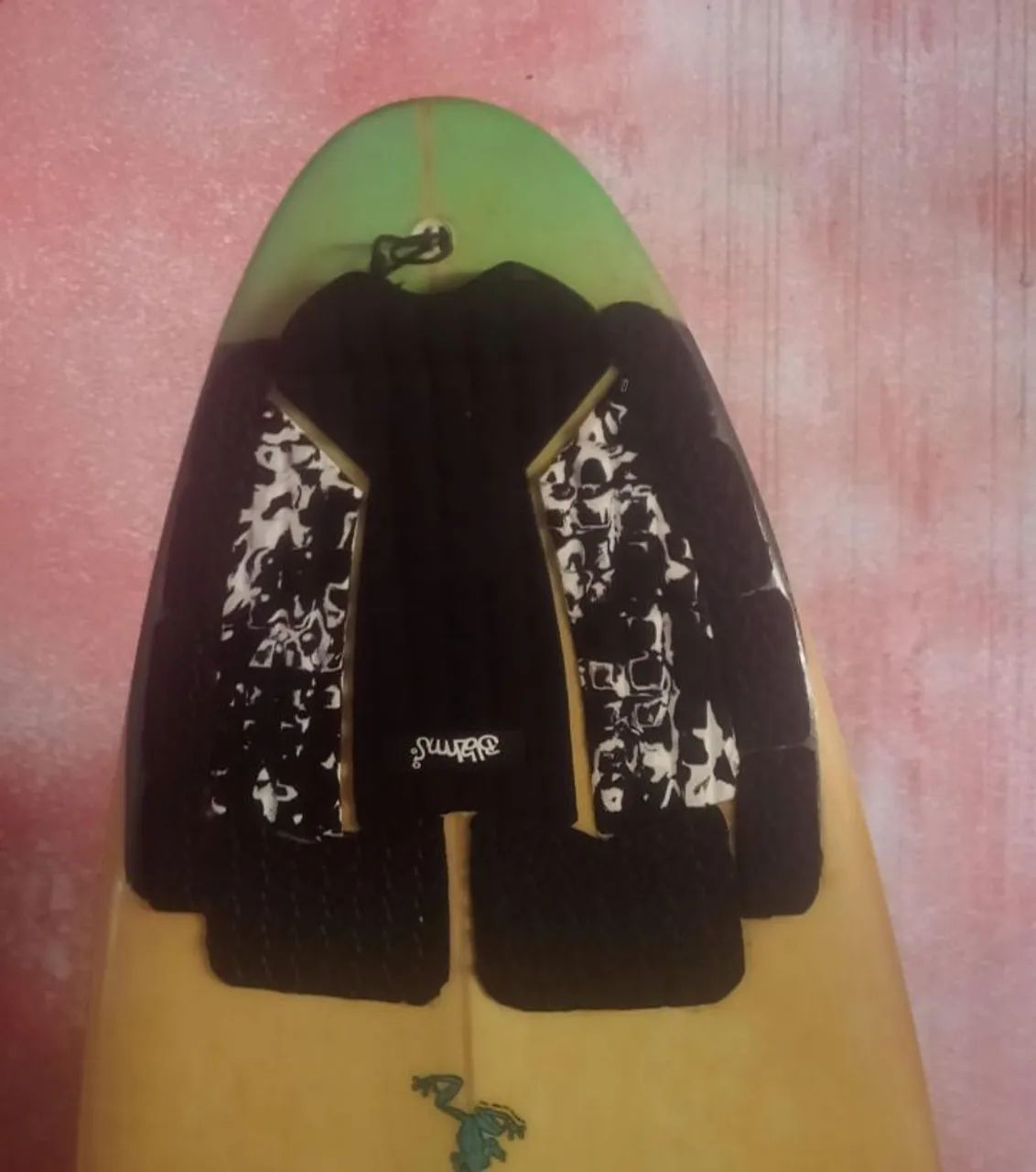 VENDE-SE PRANCHA SURF MARCA RIPTIDE 6.4 x 30lts. MARCA DE SANTA CRUZ CALIFÓRNIA. - Foto 3