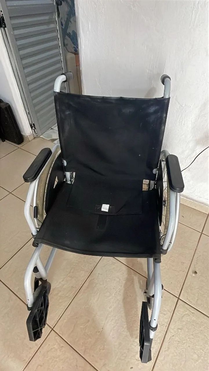 Cadeira de rodas (Polior), 130kg - Foto 2