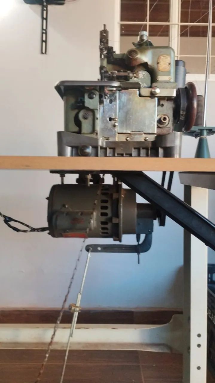 Máquina overloque  - Foto 2
