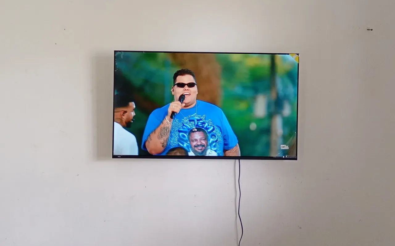 Tv smart 4k HQ Android 50 polegadas tá toda no plástico zera! - Foto 2