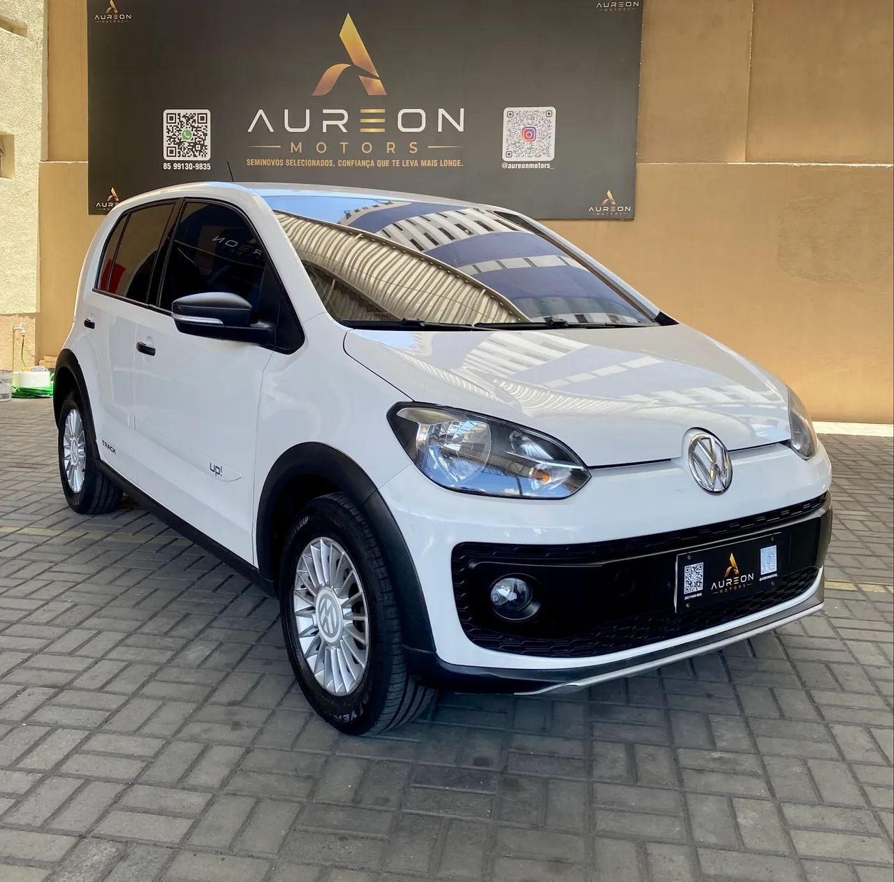 Volkswagen Up! up! track 1.0 Total Flex 12V 5p 2017