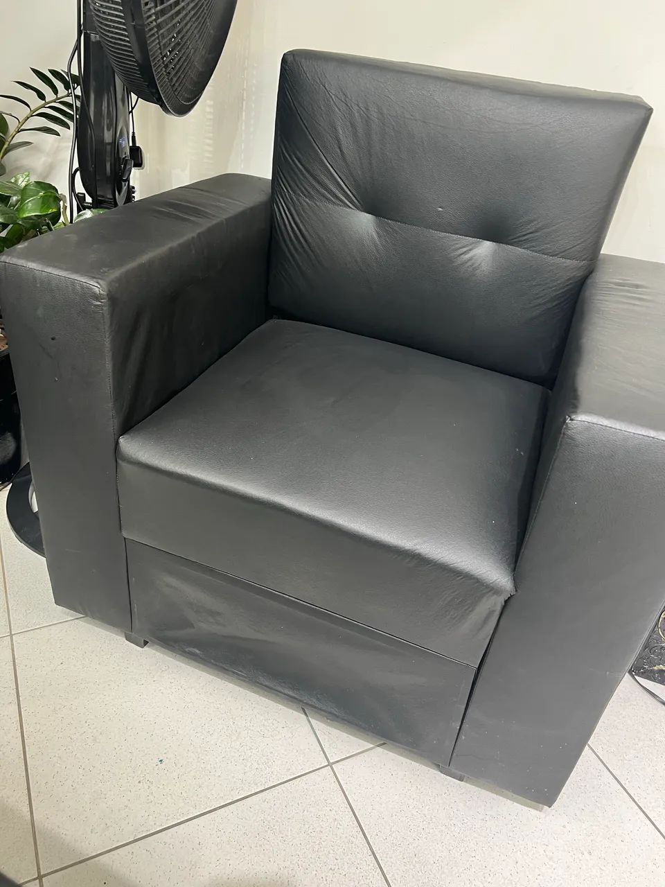 Poltronas Novas tenho 4 - Foto 3
